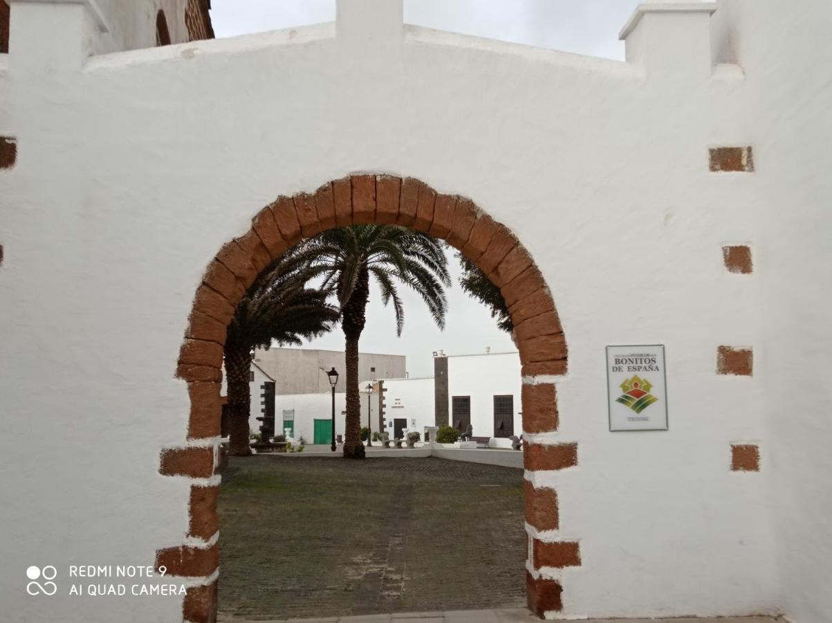 Precioso Apartamento Con Terraza En Teguise Teguise  Εξωτερικό φωτογραφία